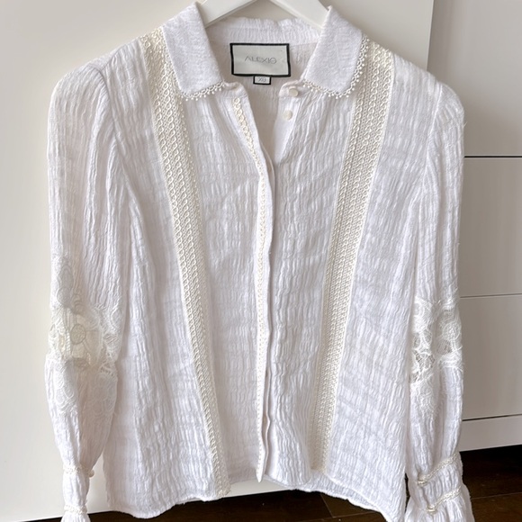 Alexis Linen Embroidered Blouse XS - Picture 2 of 6